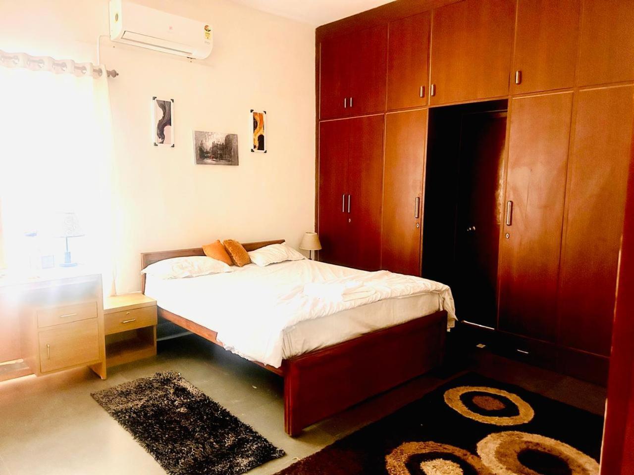 The English Gaon 4 Bhk Bhopal Exteriör bild