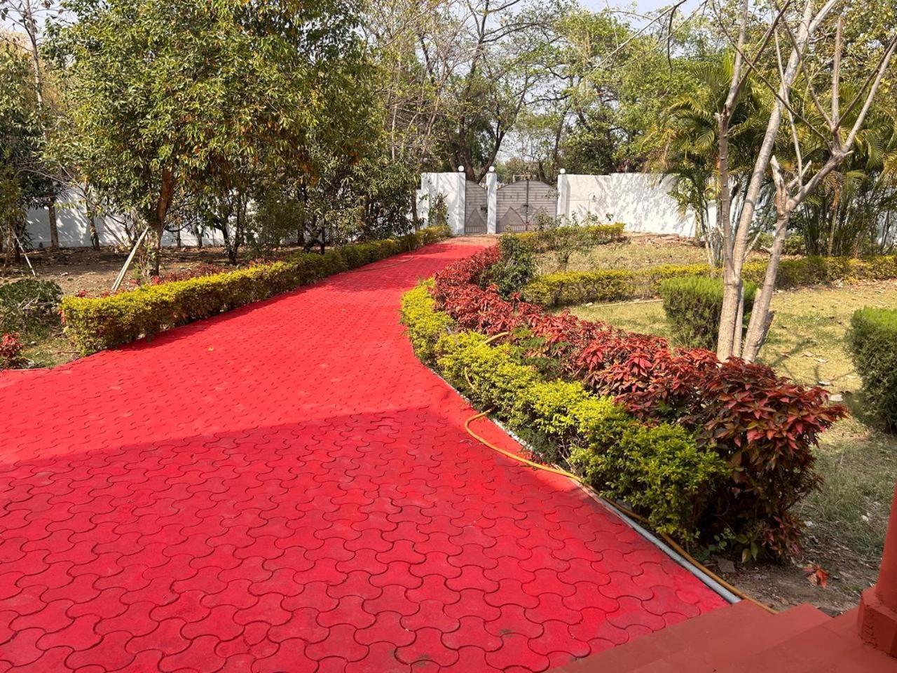 The English Gaon 4 Bhk Bhopal Exteriör bild