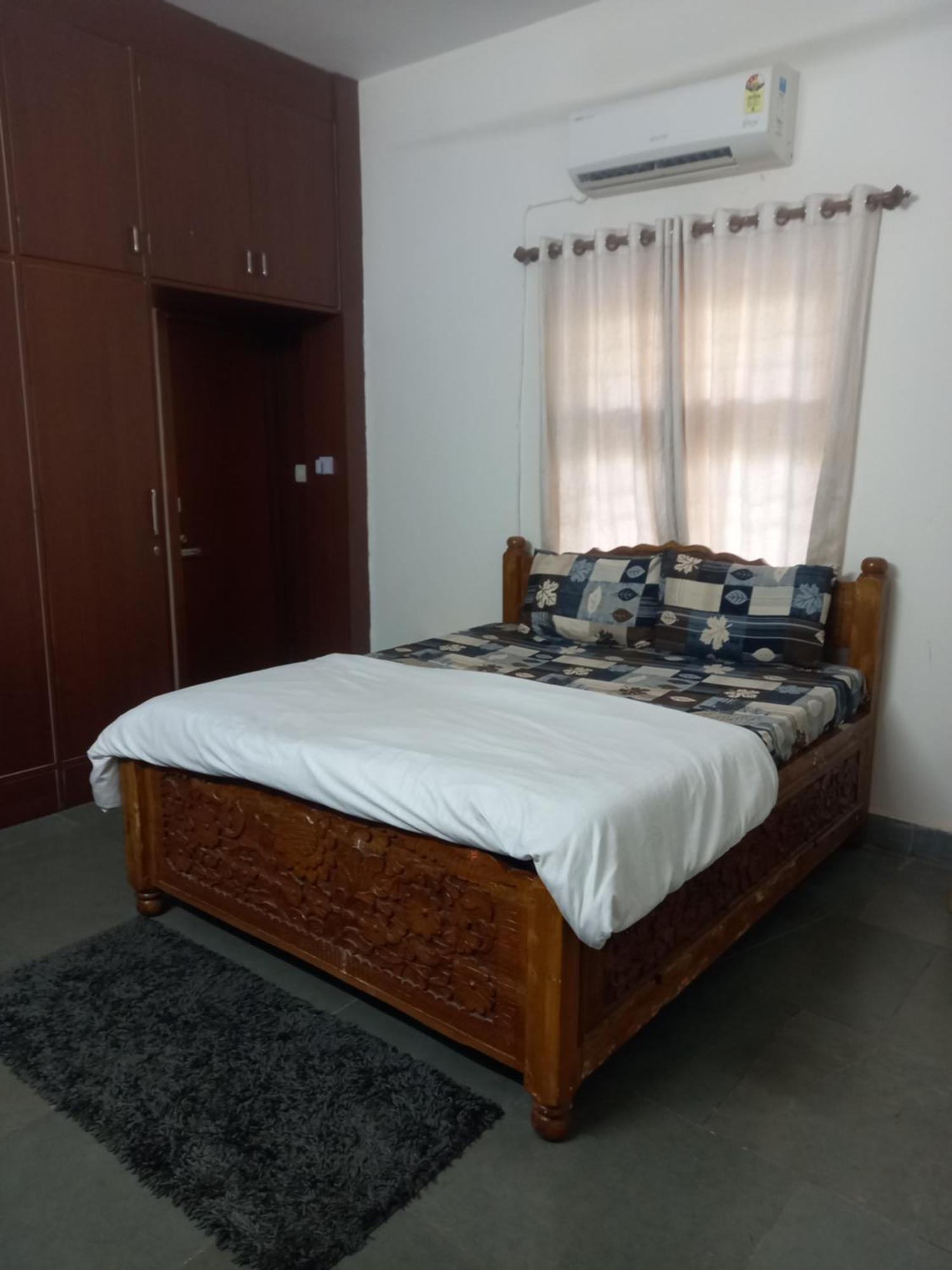 The English Gaon 4 Bhk Bhopal Exteriör bild